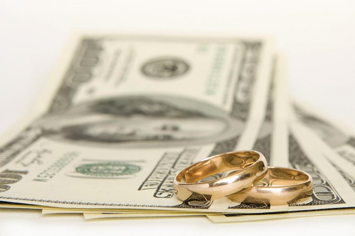 Сколько дарить на свадьбу
